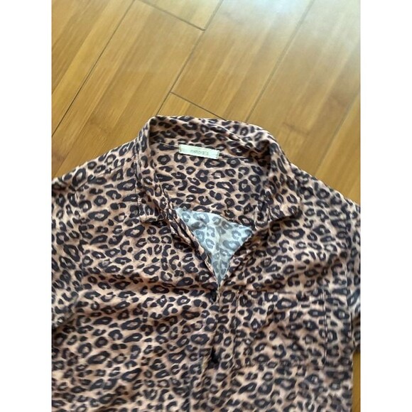 Imanorata leoopard print button up short sleeve shirt Small - Picture 3 of 9